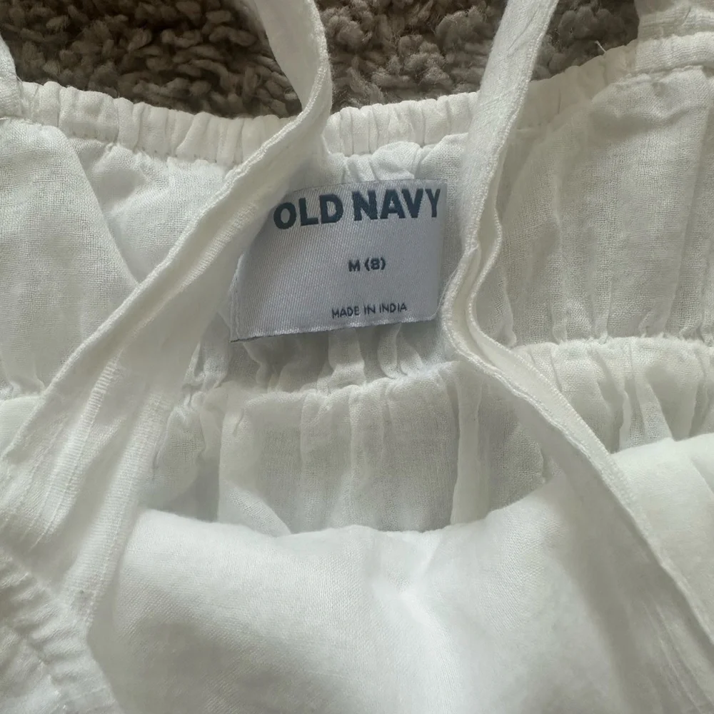 Preloved Old Navy white dress.